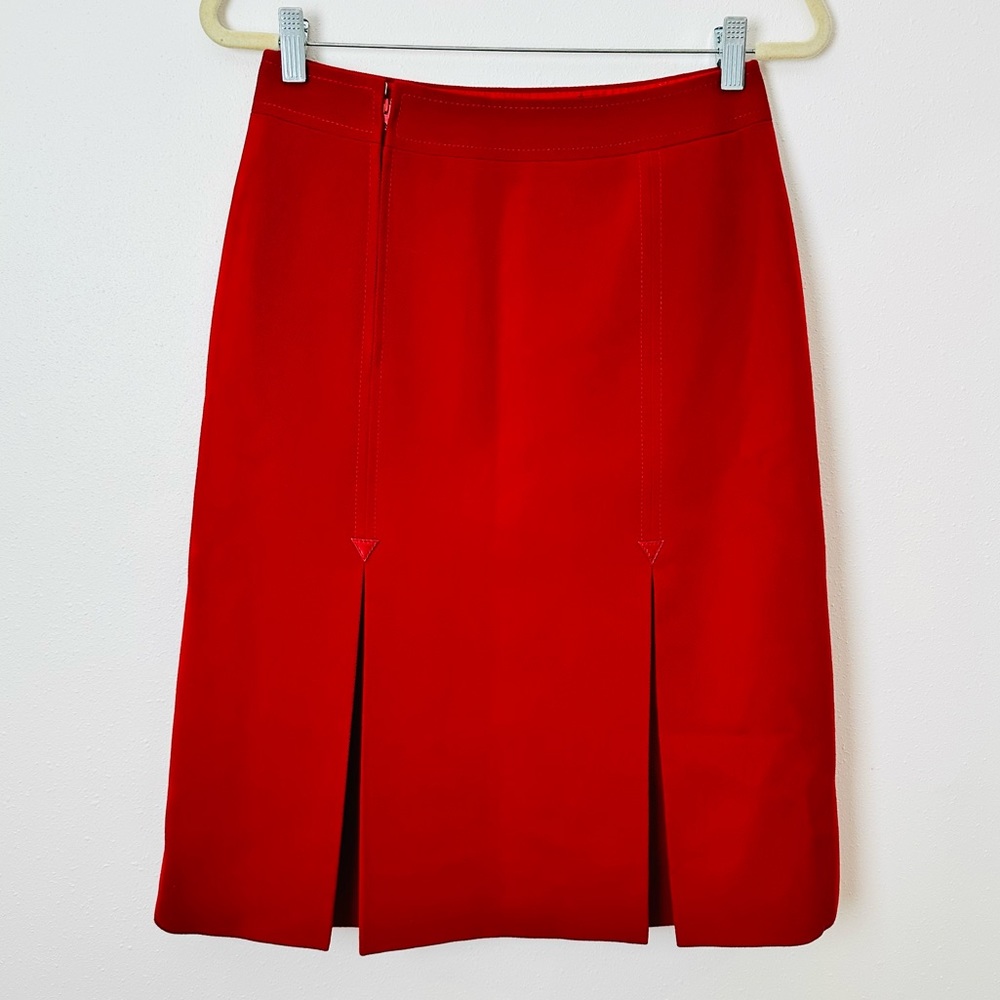 Authentic Celine 100% wool pleated midi skirt with gold chain waist saffron red - Picture 9 of 12